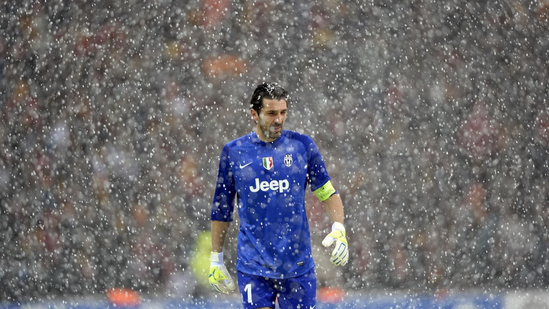 德甲精彩瞬间：速度、力量、智慧的极致展现！，德甲跑动距离排名